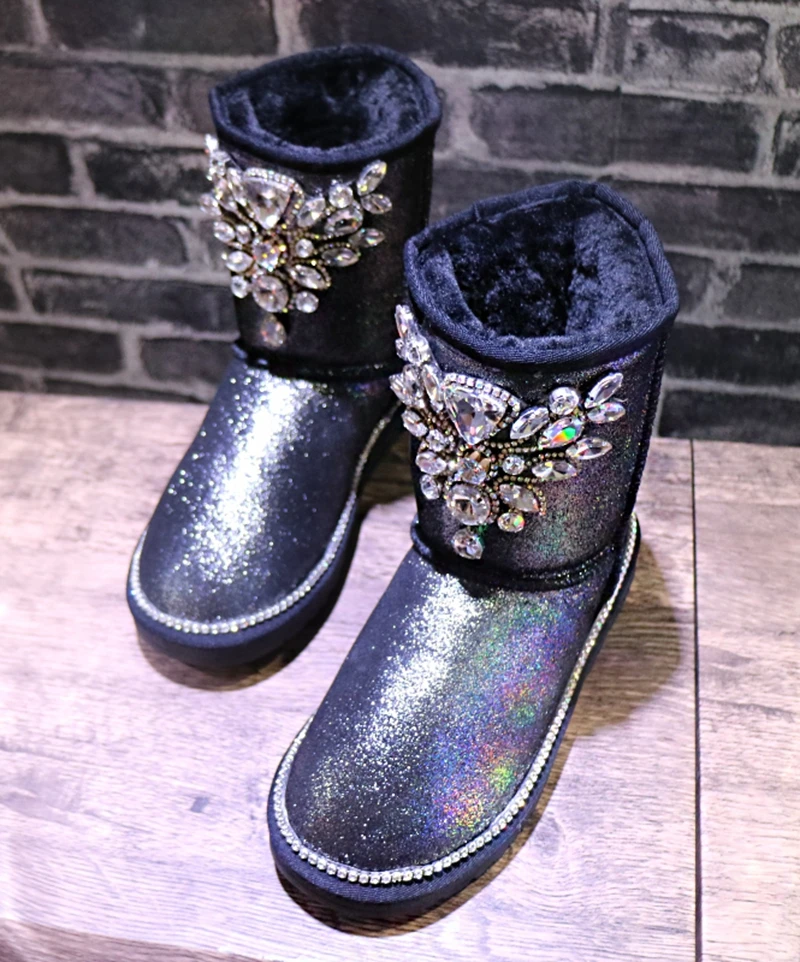 Genuine Leather Boots Women Warm Winter Boots Bling Fashion Rhinestones Mid-Calf Snowboots Thick Plush Winter Shoes Ladies Shoes