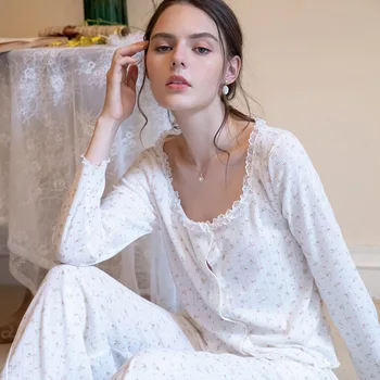 

Autumn Winter Night Wear Long-sleeved Cotton Suit Cute Sweet Small Floral Lace Round Neck Sexy Casual Home Wear Sleepwear Women