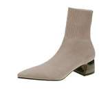 Растягивающиеся сапоги-носки черного и бежевого цвета; женские вязаные ботильоны на толстом каблуке; элегантная женская зимняя обувь; коллекция года; короткие ботиночки для женщин - Цвет: creamy-white