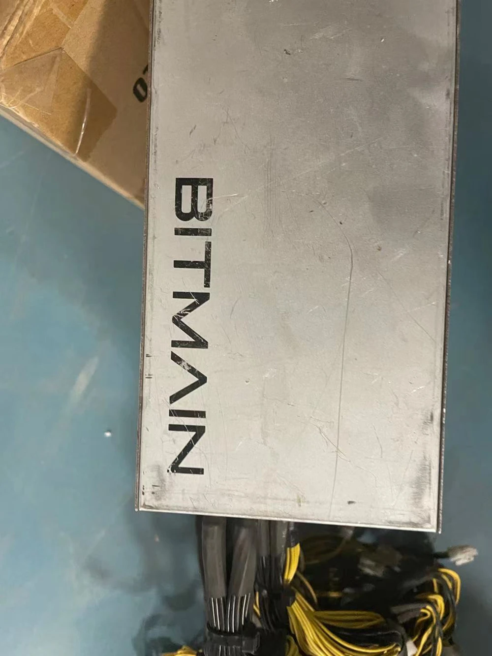 Bitcoin antminer Official Power Supply APW3+ PSU 1600W for S9 L3+ Z9 Z11  A10 Miner Power PSU