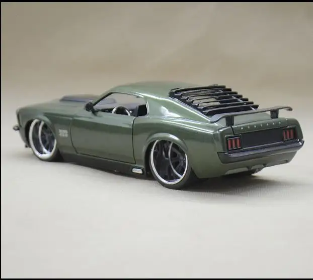 1:24 Ford Mustang 1970 модель автомобиля из сплава, раздвижные функциональные игрушки, детская коллекция подарков, горячая распродажа