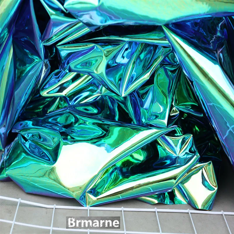 Зеркальный дождевик из ТПУ с металлической текстурой водонепроницаемая