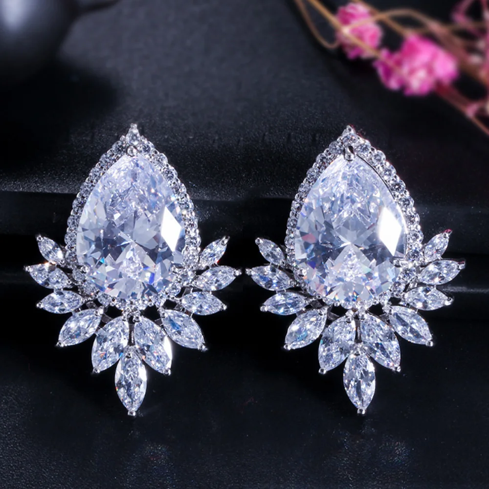 White ThreeGraces элегантный для женщин CZ Diamante Jewelry прозрачный белый кубический цирконий большой капли воды листьев серьги гвоздики для вечерние ER302 - Окраска металла: White