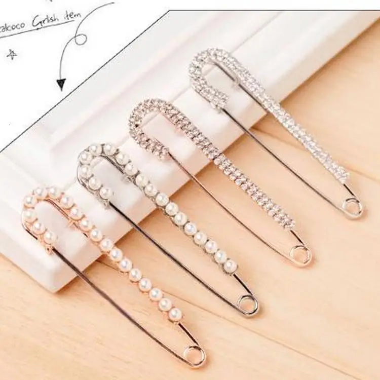 

Fashion Classic Women Brooch Rhinestone Crystal Brooch Pin Paper Clip Flower Brooches Jewelry Accessories Pins Gifts