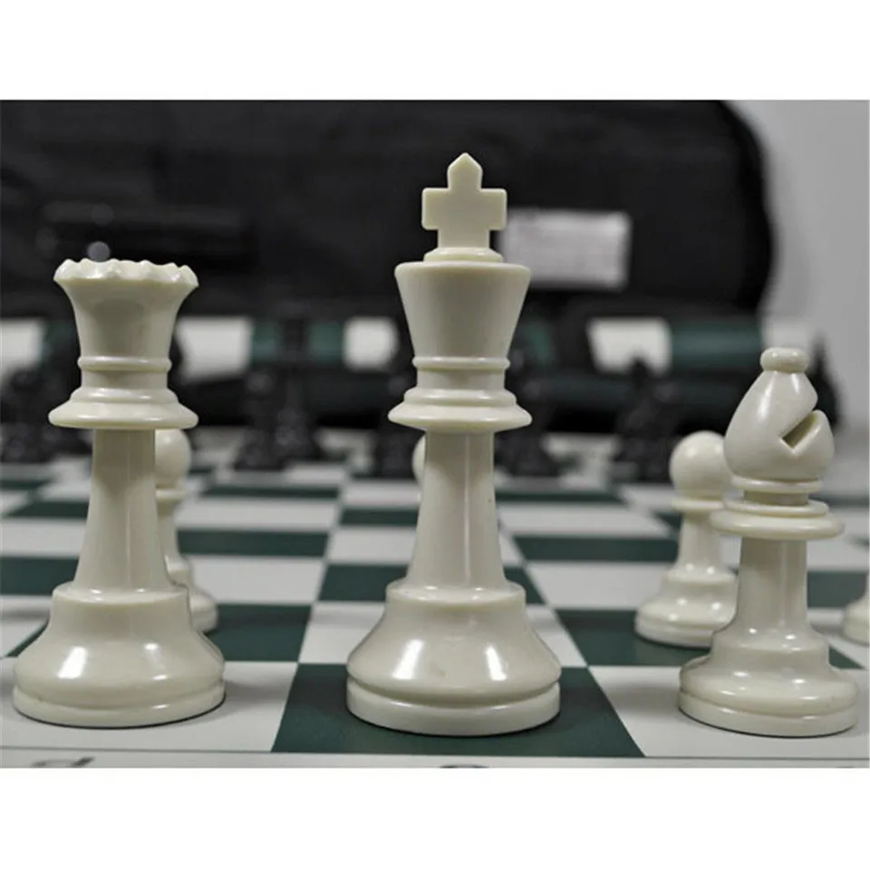 Plastic Chess Pieces 32 Pcs Chess Set King Height 49/64/75/95 mm Game Standard Medieval Chessmen for Travel Board Games
