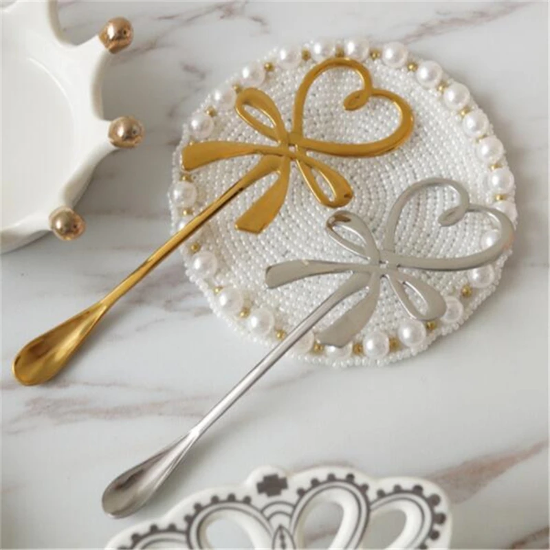 

Creative Bow Knot Heart Shaped Mini Coffee Spoon Tea Dessert Spoon Hanging Spoon Glod Silver Spoon Stainless Steel Flatware
