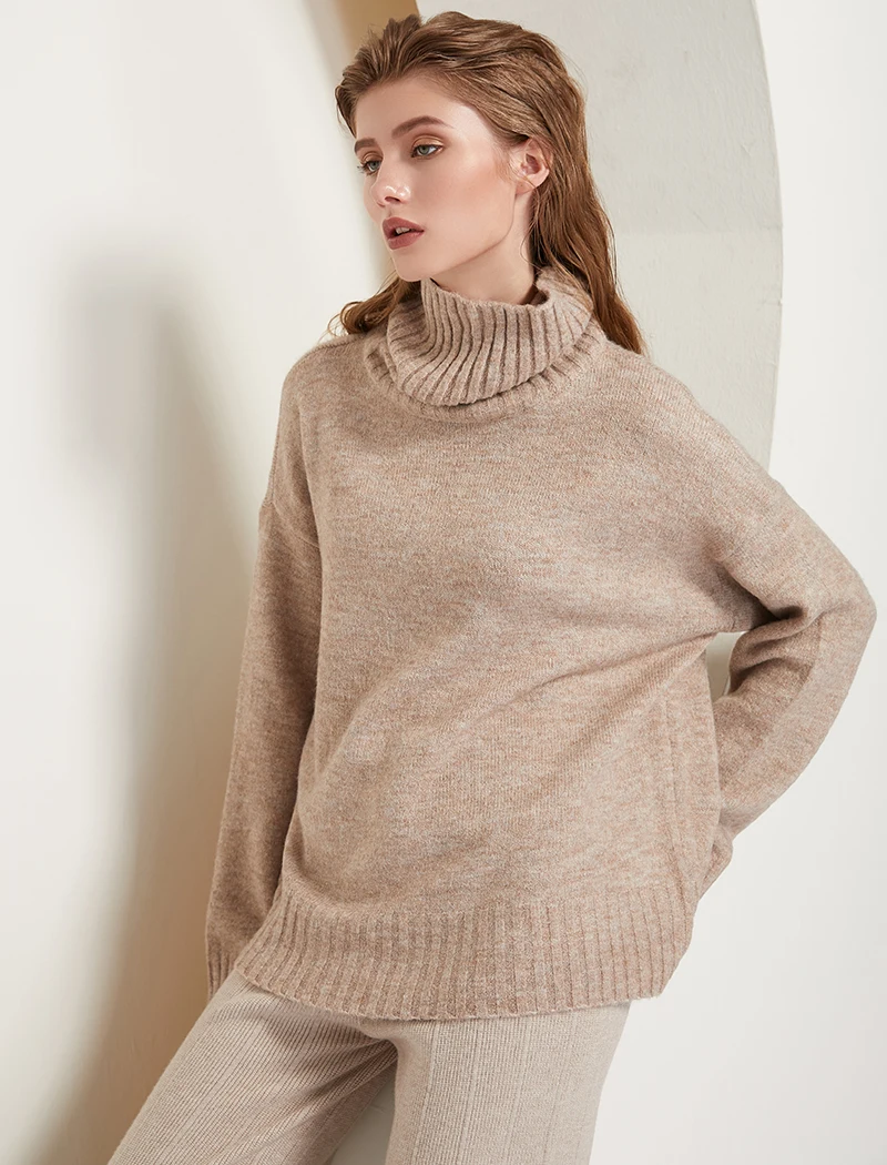 Stylish Knitted Turtleneck-2