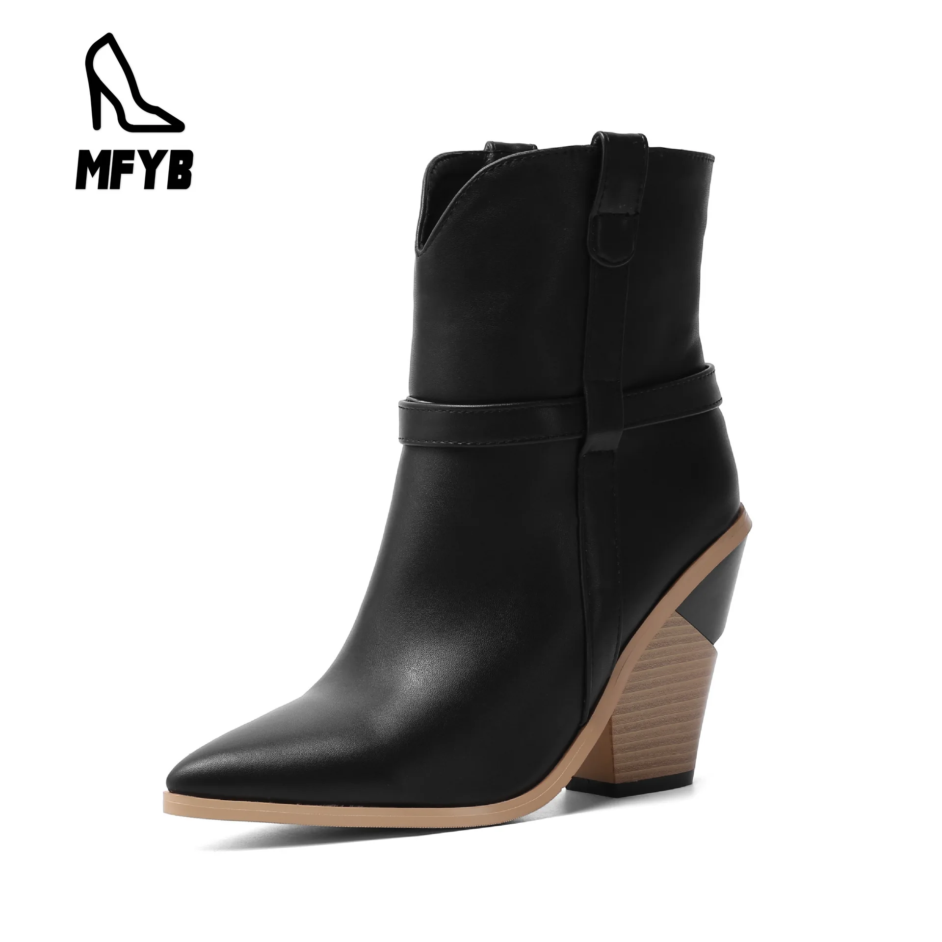 

MFYB Women's boots 2019 winter new fashion high-heeled pointed 40-43 large size snake pattern low tube female boots