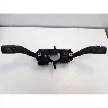 

6RA953521K COMMAND MULTIFUNCTION SEAT TOLEDO (KG3)