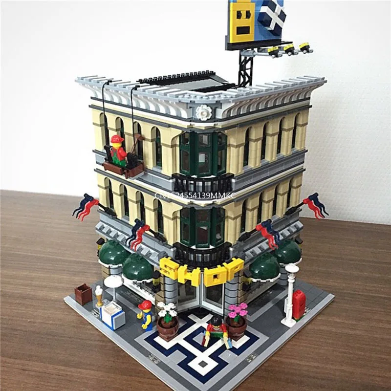 

Creator Expert City Street View 2232PCS Grand Emporium Model Building Blocks Bricks Kits Compatible84005 15005 10211