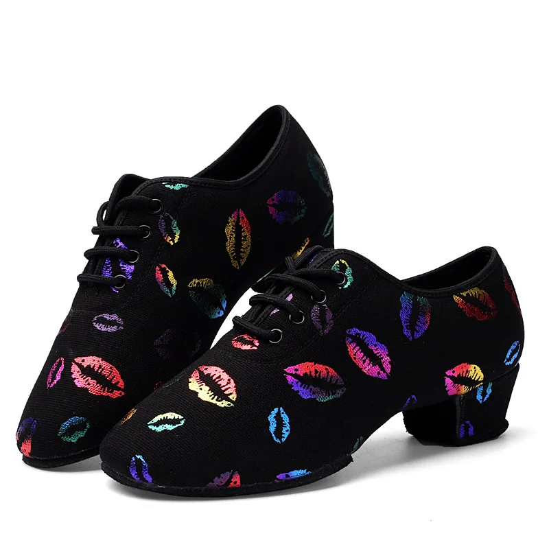 Новые кроссовки; обувь для латинских танцев; женская обувь для учителя; обувь на каблуке 5 см с разноцветными губами; Туфли-оксфорды на шнуровке для бальных танцев; обувь для сальсы; обувь для девочек