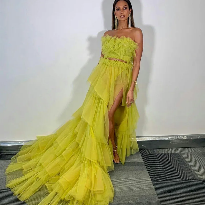 

Tiered Ruffles Green Tulle Prom Dresses Strapless Illusion Two Pieces Evening Party Gowns Sexy Side Split Formal Wear