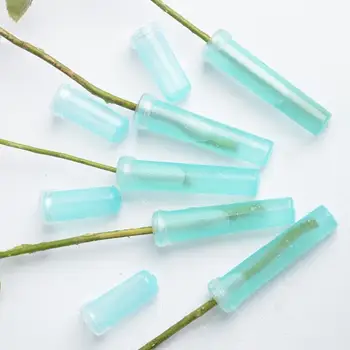 

Translucent Green Floral Water Tubes with Cap Fresh Flower Rose Vials for Floral Arrangements