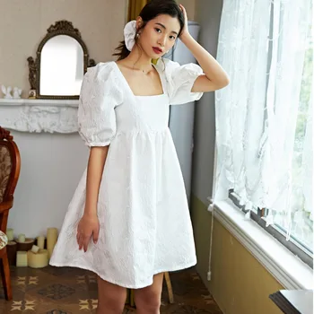 

LANMREM 2020 new summer puff sleeves half length square palace styles white dobby backless bandage pullover dress WM09900L