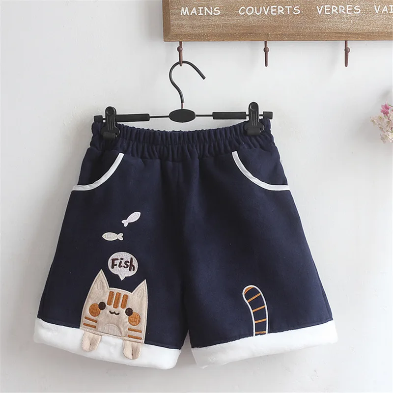 Winter Kawaii Shorts for Teen Girls Cute Cat Embroidered Cartoon Woolen Shorts Women Lamb Cashmere Sweet Loose Boots Shorts Navy