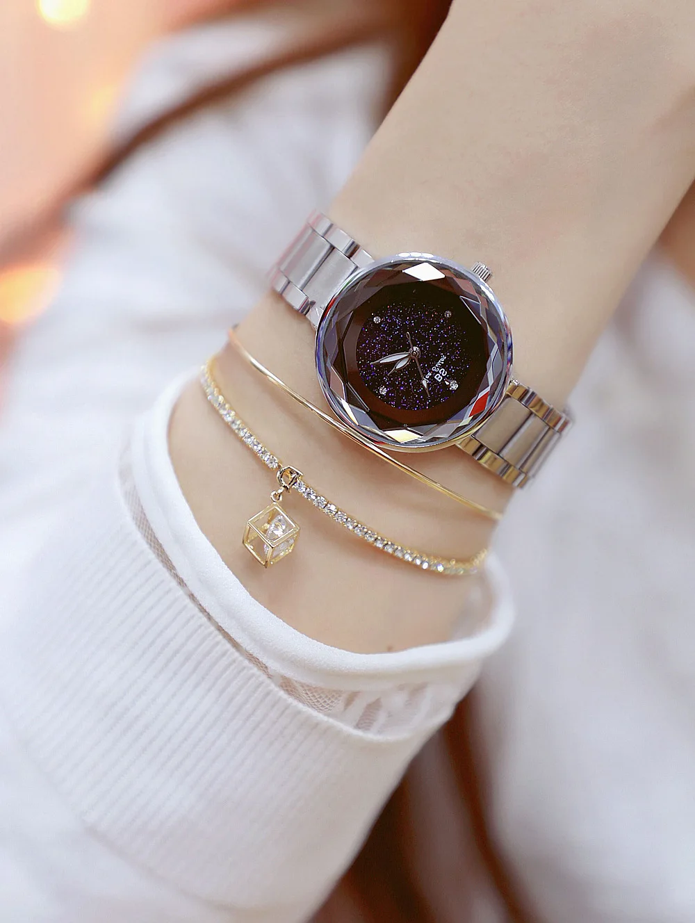 9338995245_381868954