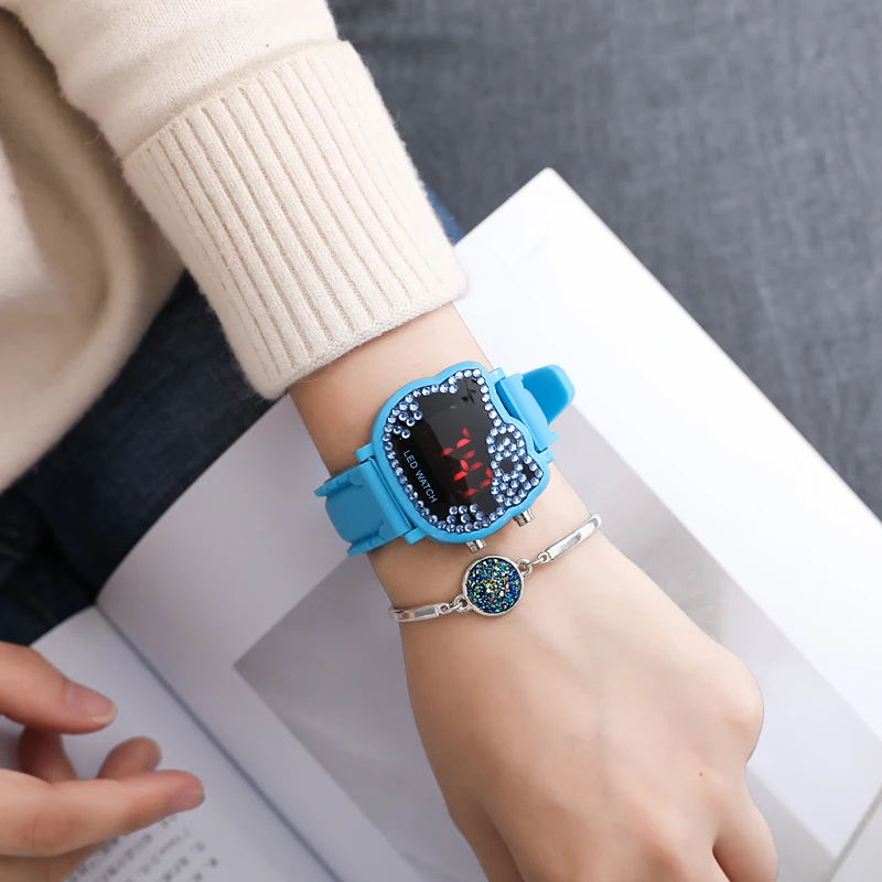 Женские наручные часы hello kitty силиконовые с мозаикой из мультфильма кристаллами и