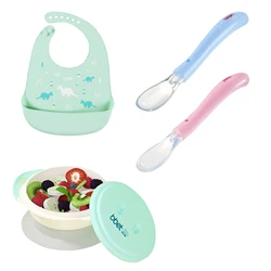 Bol d'alimentation sans BPA pour bébé, ensemble de 4 pièces, bavoir de qualité alimentaire en Silicone, cuillère à bavoir, ensemble d'alimentation pour enfants, articles de table pour bébé pour enfants 