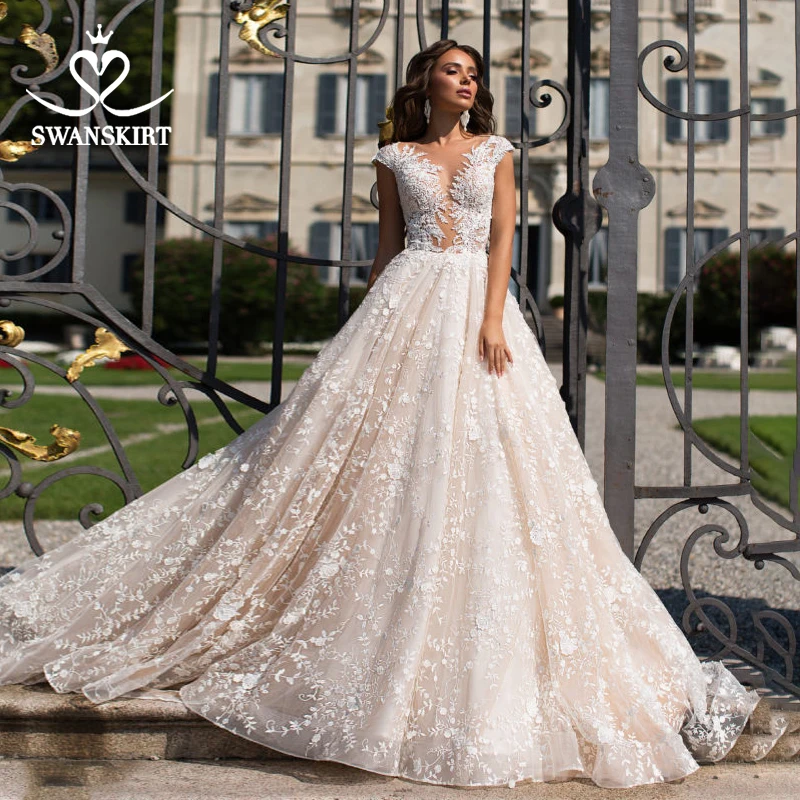 

Sexy Appliques Lace Wedding Dress Illusion A-Line Customized Court Train Swanskirt GI15 Bridal Gown Princess Vestido de novia