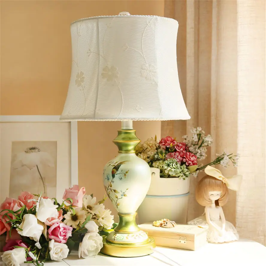 

American country resin Painted cloth table lamp for living room bedroom retro loft decor desk light fixtures led bedside lamps