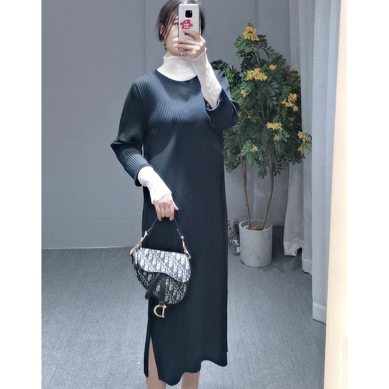 Горячая Miyake элегантное модное однотонное платье с длинными рукавами и круглым вырезом с разрезом, утолщенное приталенное платье
