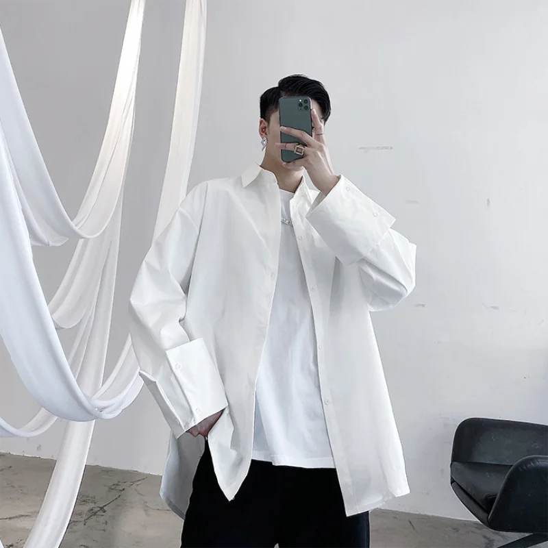 Men's spring 2021 new horseshoe sleeve small design sense men loose large size long sleeve shirt Korean edition youth shirt