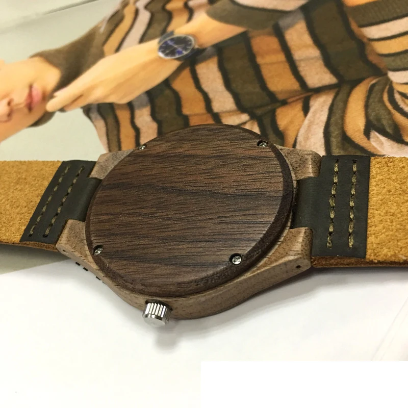 12100298360_818504243