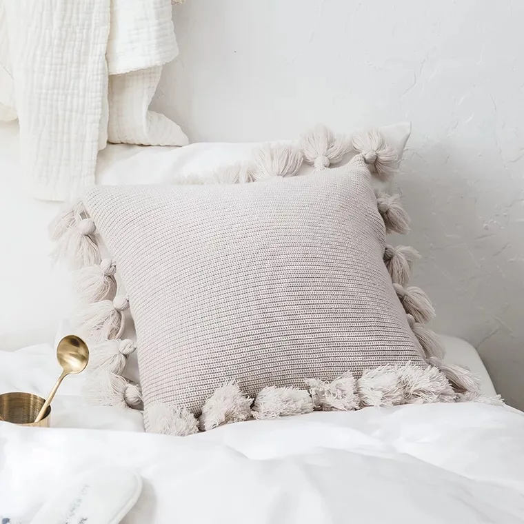 Oure color Pink Knitted Cushion Cover With Tassels Boho Fringe Accent Pillow Case 45x45cm Home sofa Decorative drop shippng Oure color Pink Knitted Cushion Cover With Tassels Boho Fringe Accent Pillow Case 45x45cm Home sofa Decorative drop shippng
