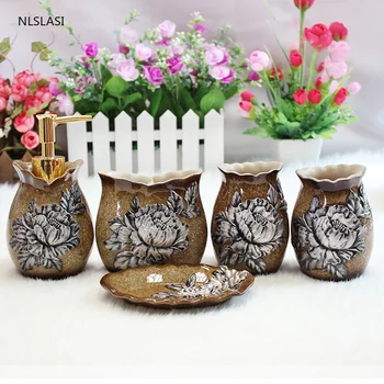 

European Bathroom Accessory Set Five-piece Set resin Soap dispenser Couple gargle cup Toothbrush Holder bathroom decoration