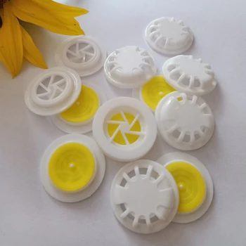 

100Pcs Breathing DIY Mask Replacement Valve Round Shape Activated Carbon Breathing Filters Air Valve Filter Mask Accessories