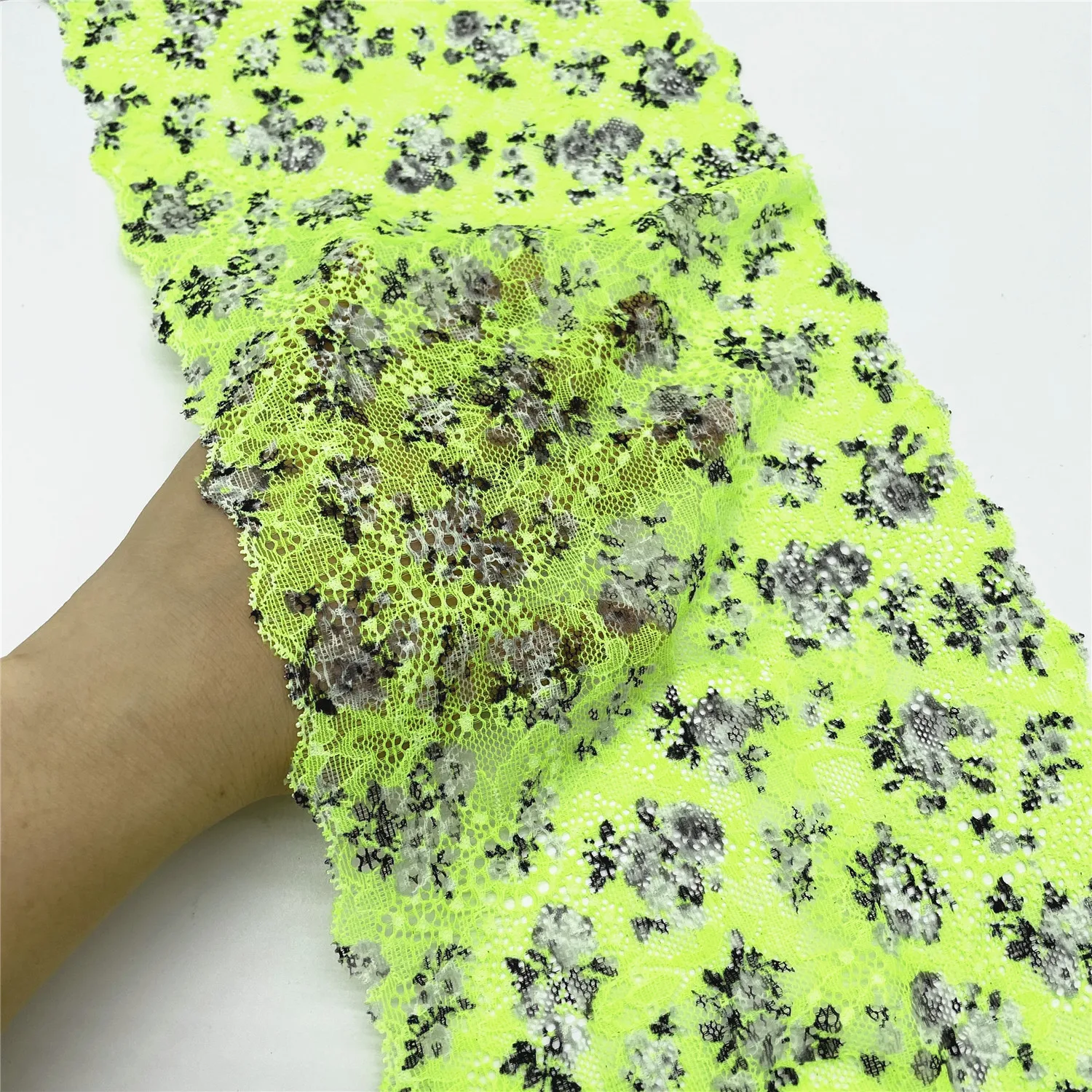 3y/lot Width 7 1/2 inch (19cm) Green Black Grey Stretch Lace Trim 4