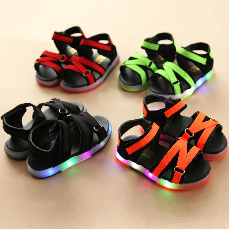 

European high quality fashion children sandals classic cool LED lighted kids shoes hot sales baby girls boys shoes tennis