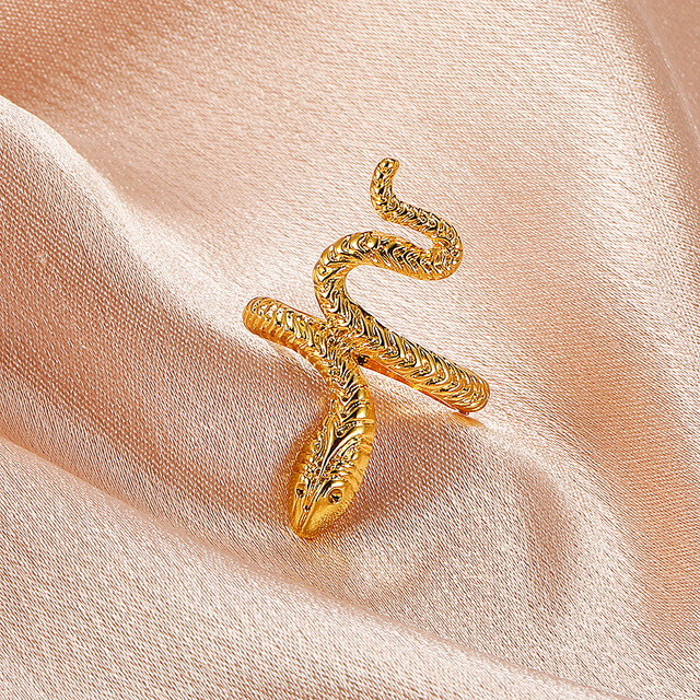 Snake Rings For Women Gold Color Black Heavy Metals Punk Rock Ring Vintage Animal Jewelry Wholesale Gifts