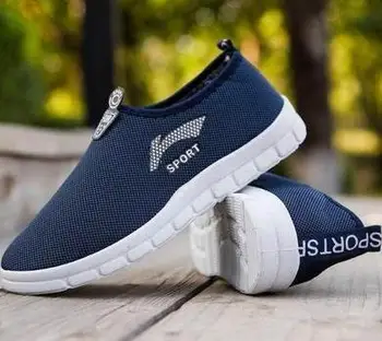 

2020 Summer Sneakers Running Shoes Mesh Flat Canvas Light Bottom Soft Femme