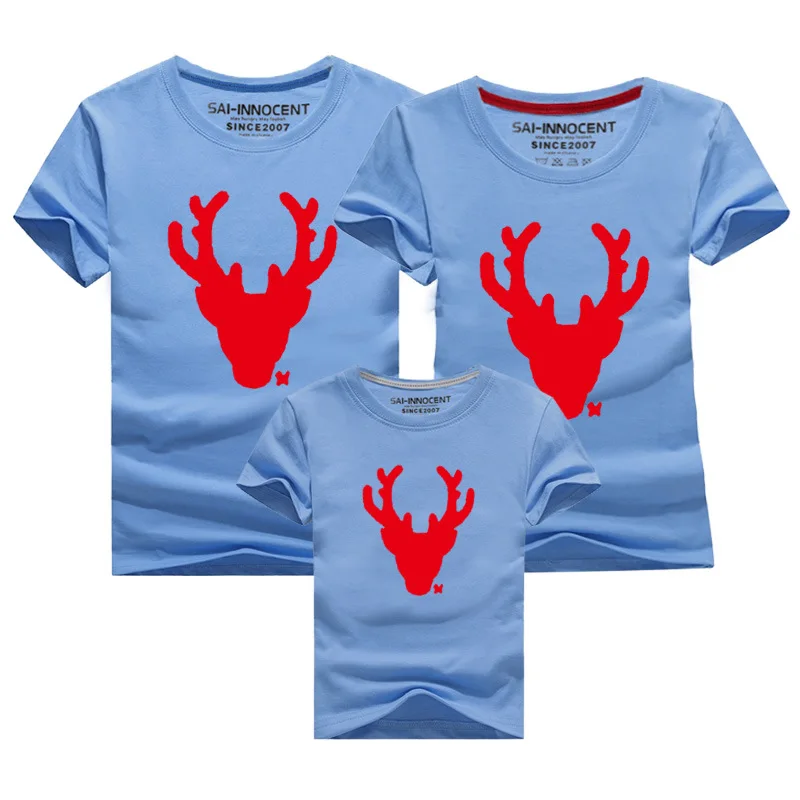 thumbnail image 1 of Regalo de Año Nuevo Ropa familiar a juego para Navidad Camisetas de manga corta para madre e hija Camisetas con estampado de reno y alce navideños Top rojo, 1 of 5