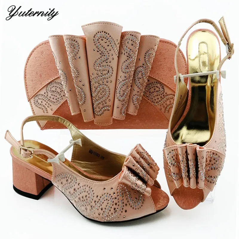 

Hot Coming Pretty Stones Basic Shoes And Bag Set Nigerian Newest Woman's Party Shoes And Bag Set For Wedding Party Size 38-43