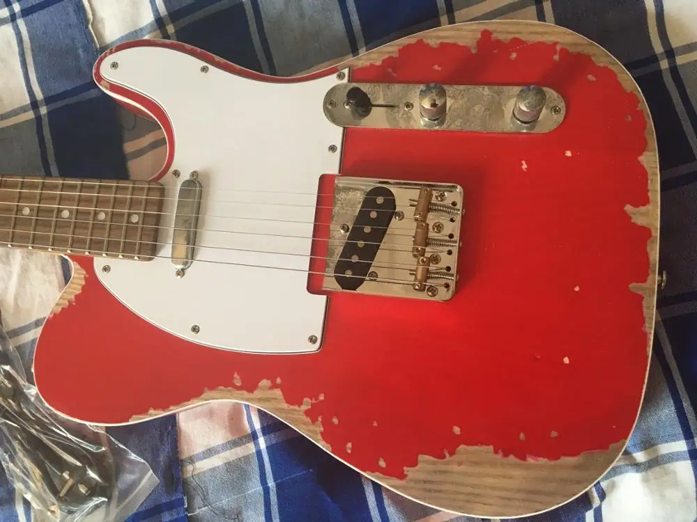 

Biggest handcraft relic studio.aged red electric guitar.100% handmade relic guitar Ash body old hardware