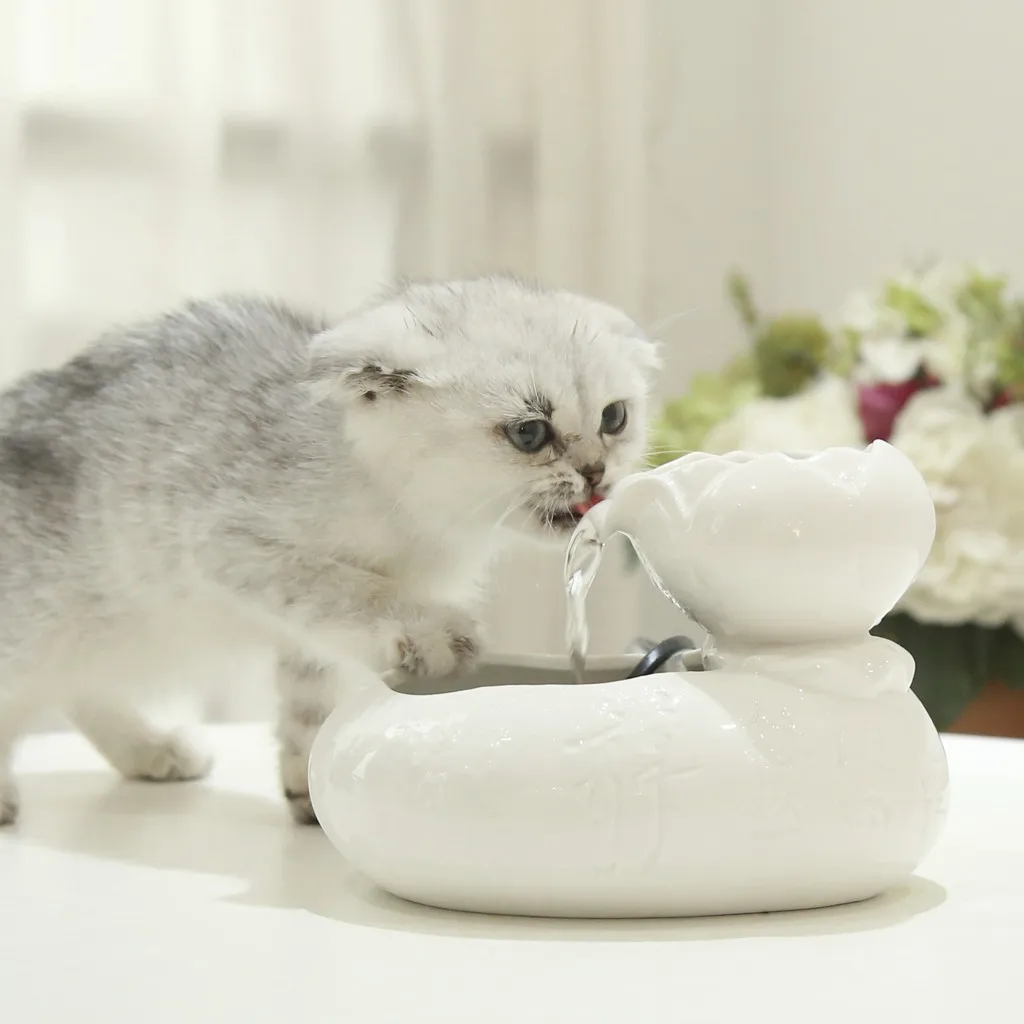 Pet Water Fountain Ceramic Lotus Shape Cat Dog Drinking Automatic Water Dispenser Feeder Drink Filter Pet Dog Cat Feeding Bowl