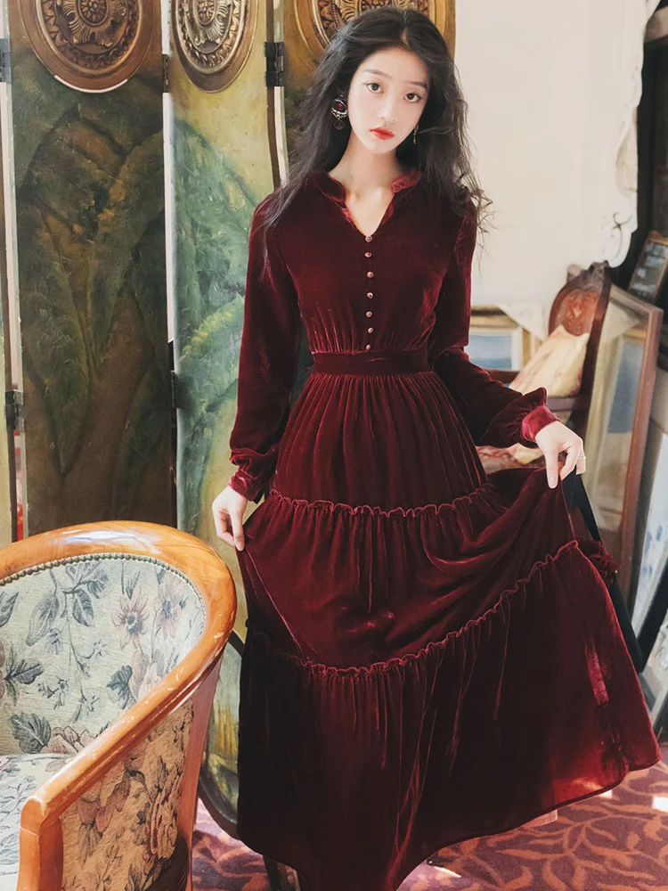 Red velvet wine quality velvet retro show thin long skirt in the new dress