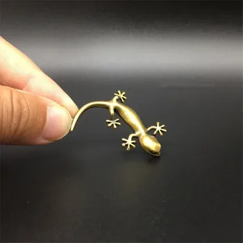 

Solid Copper Small Gecko Pendant Brass Gecko Ward Off Evil Spirits And Protect Safety Pendant Key Chain Pendant Small Gift