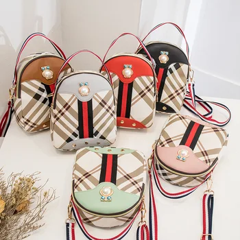 

Trendy new wide shoulder strap diagonal shoulder bag Korean version