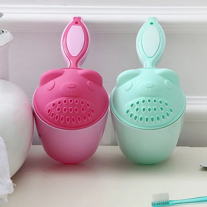 Купальный стакана воды для душа ложка чашка Черпак Baby Мытье Ванны чашки для маленьких детей, Носки с рисунком медведя из мультика детский душ Шампунь