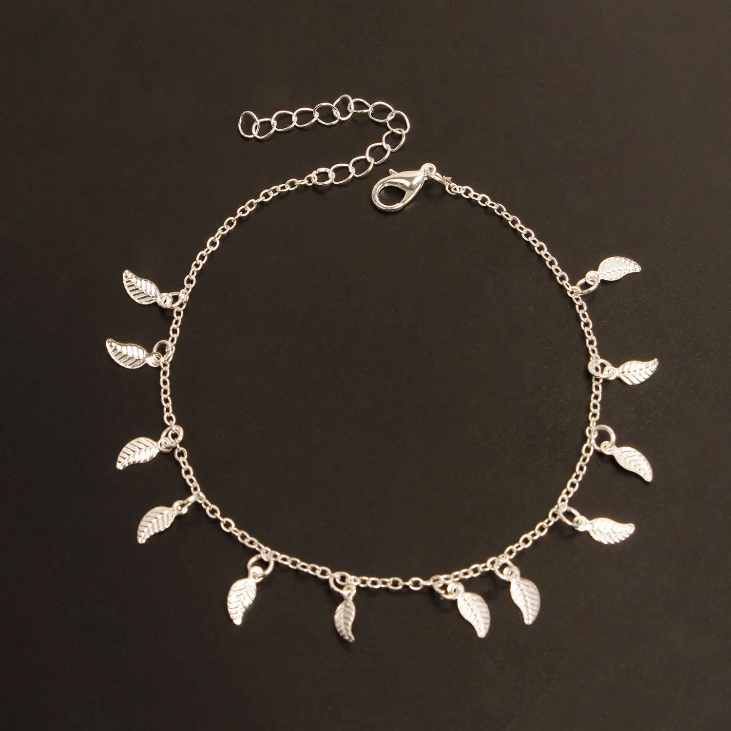 

Accessories New Products Women's Cool Hollow out Mini Leaf Pendant Anklet Europe And America K128
