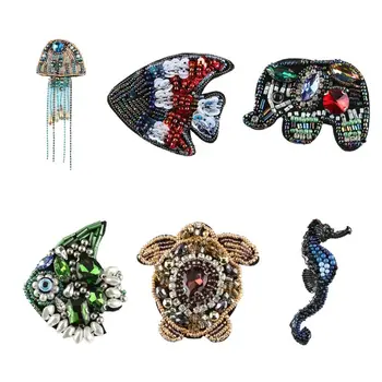 

Handmade Beaded Rhinestone Cloth Patch Marine Animal Faux Crystal Sewing Emblem Badge Jellyfish DIY Clothes Applique