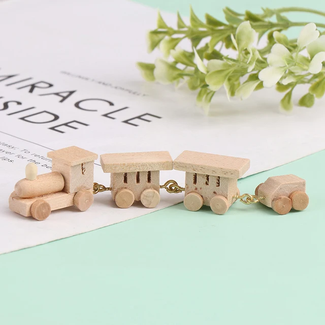 1Pc Mini Wooden Train Simulation Model Toys 1/12 Dollhouse Miniature Accessories For Doll House Decoration Educational Toys 3