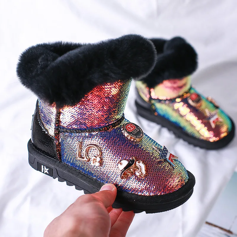 

Scsech Winter Kids Boot For Girls Sequin Badge letter Rabbit Fur Thicken Leather Snow Boots Shoes Keep Warm Plush Shoes SCM12