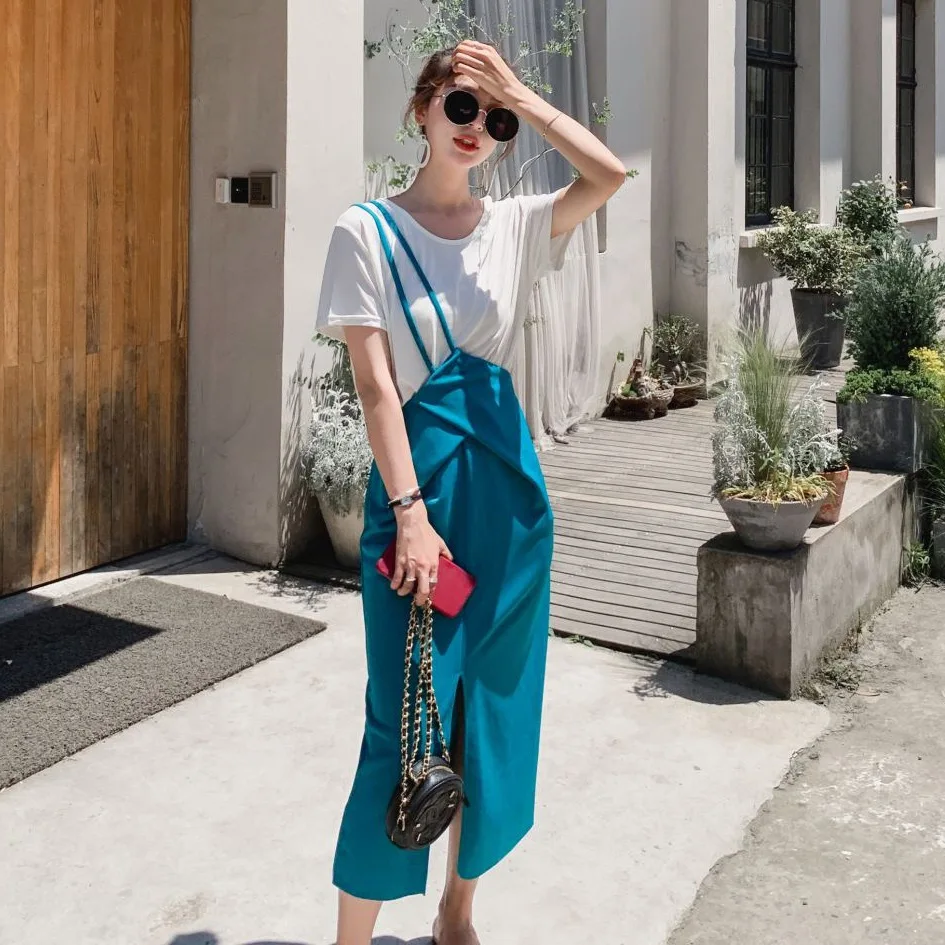 

Photo Shoot INS Smell GIRL'S Sense of Design Lake Water Blue Color Camisole High-waisted Slit Cool Skirt White T-shirt Suit