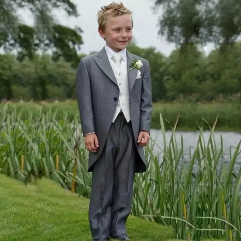 2019 Boys Tailcoat Formal Suit Kids Grey Suits for Wedding Party Event (Jacket+Pants+Vest+Shirt) Ring Boy Tuxedos for Prom Teens Wear