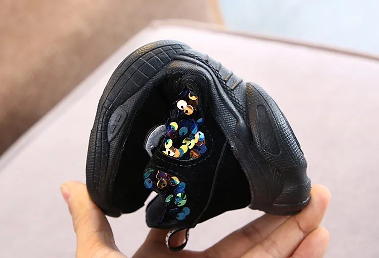 Autumn Winter Kids Original Casual Shoes Leather Children Running Shoes Comfortable Sports Shoes Outdoor Mesh Boys Girl Sneakers