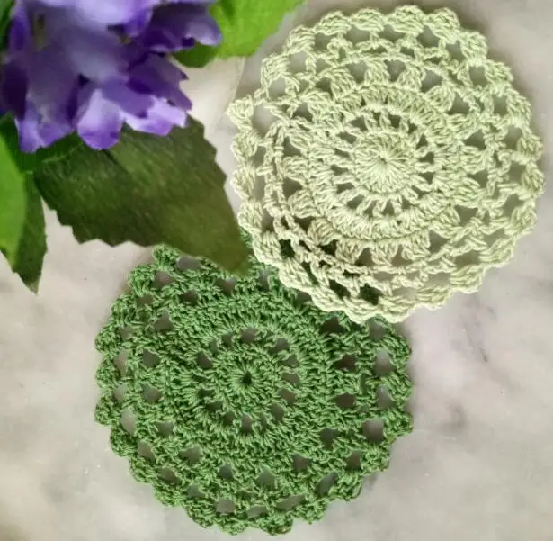 

1PCS Placemats Cup Mat Pad Coasters Table Mats Cotton Lace Fabric manual Crochet Place Mats Doily Table 10cm Round Placemat